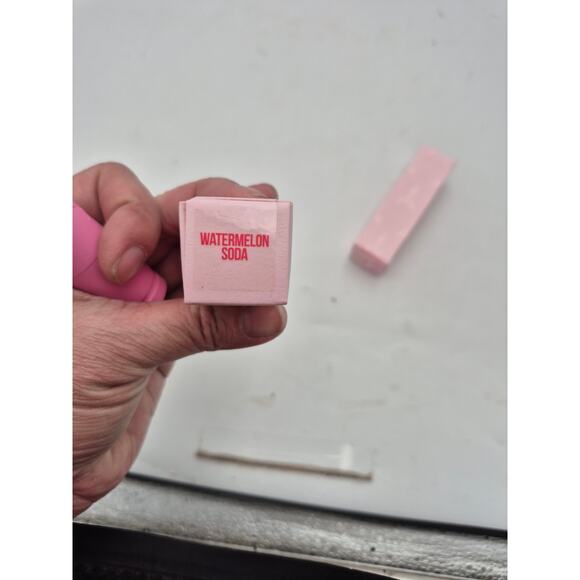 Jeffree Star Cosmetics Velvet Trap Lipstick in shade Taser - Picture 6 of 7